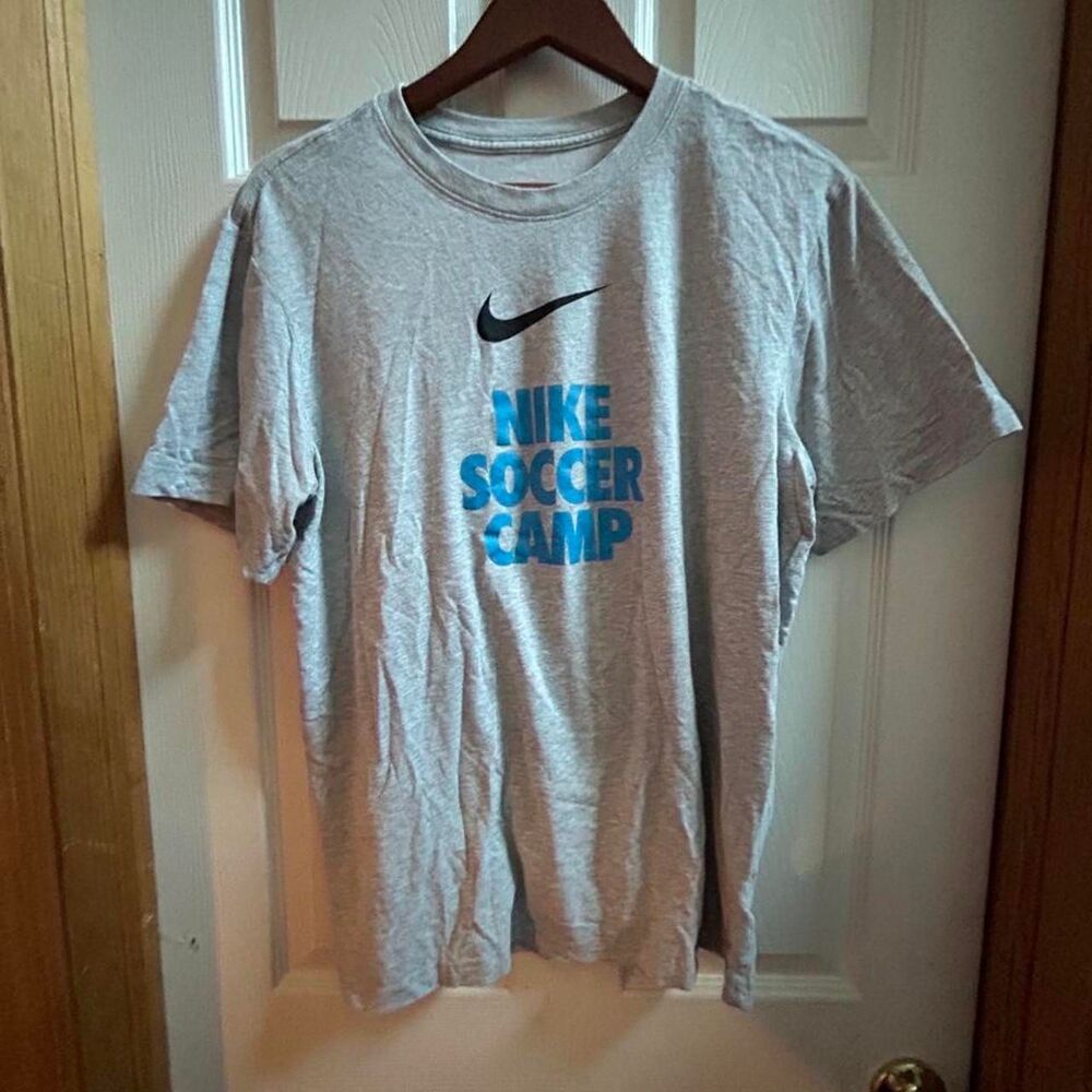 Nike Men's Grey T-shirt